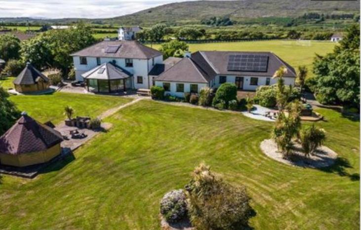 Corthna Lodge Schull Εξωτερικό φωτογραφία